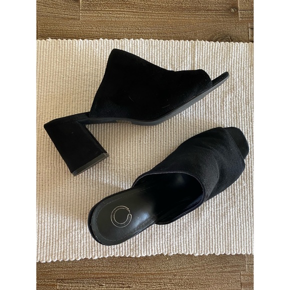 Journee Collection | Adelaide Chunky Heels - Picture 3 of 13